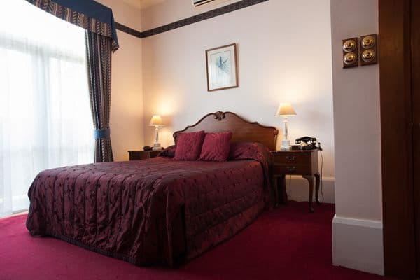 Luxury Room.jpg