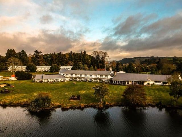 VR Rotorua Lake Resort