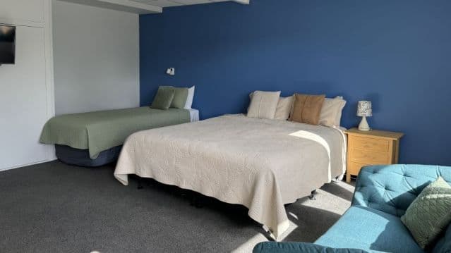 Diplomat Motel
