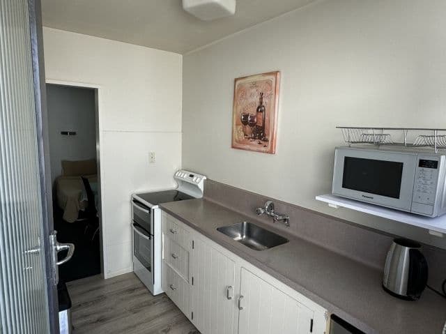 Diplomat Motel
