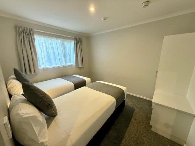 BKs Pioneer Motor Lodge