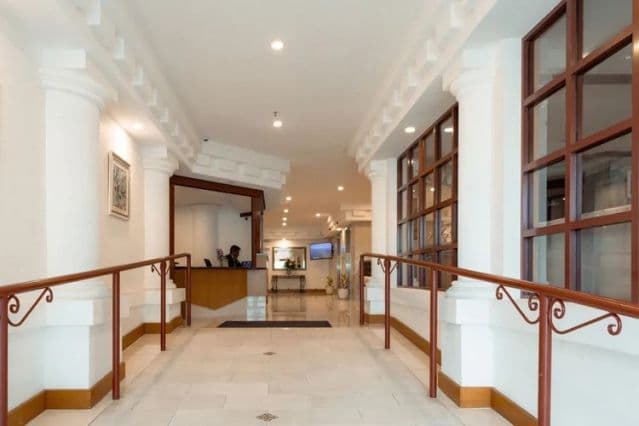 Fino Hotel & Suites