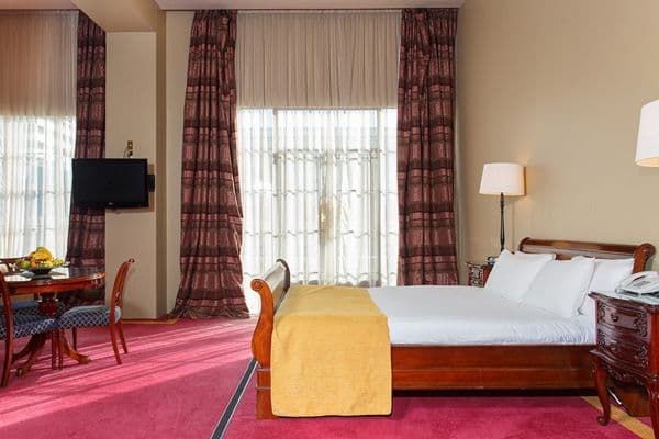 VR Ham Terrace suite.jpg