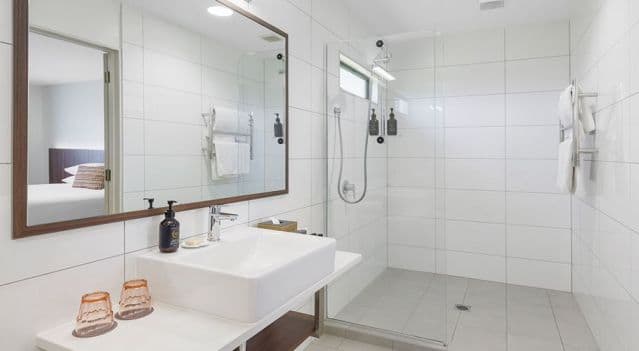 Jet Park Hotel Hamilton Airport