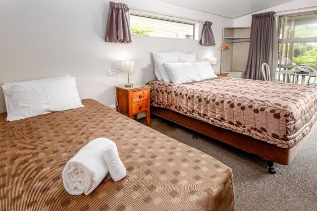 10 Cottages Franz Josef