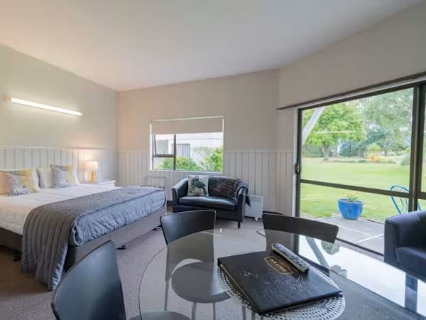 Asure Explorer Motel & Aparttments