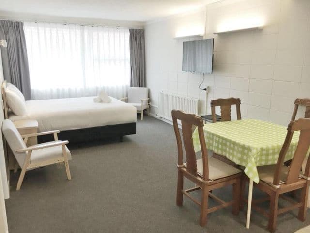 One Bedroom Queen Suite