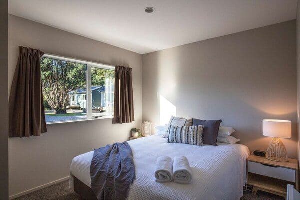 Tui 2 bedroom Cabin