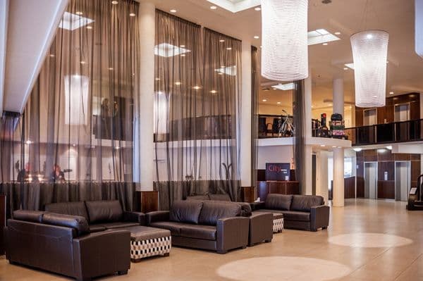 3.Hotel Foyer.jpg