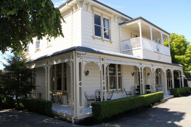 Merivale Manor