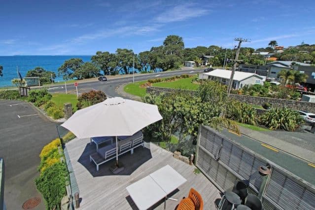 Whangaparaoa Lodge