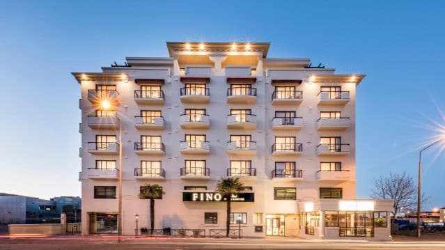 Fino Hotel & Suites