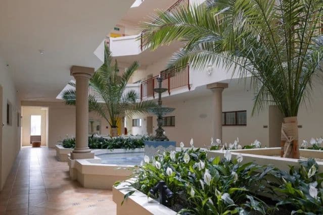 Fino Hotel & Suites