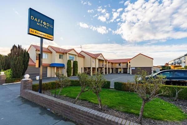 Daffodil Motel